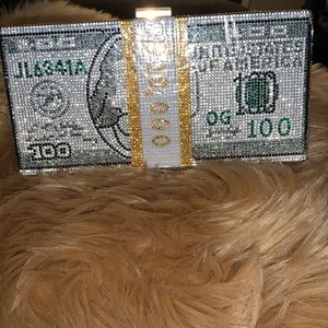 10,000 RHINESTONE CLUTCH-NOW THIS IS A CONVERSATION PIECE!!!! 10,000 CLUTCH BAG